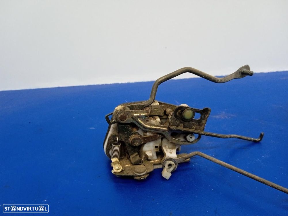 FECHADURA PORTA FRONTAL ESQUERDA HYUNDAI H-1 / STAREX LIMUSINA 2002 -D4BH - 3