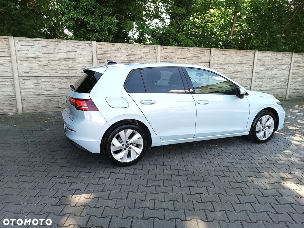 Volkswagen Golf - 16