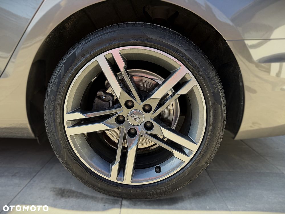 Audi A4 Avant 40 TDI mHEV Quattro S tronic - 17