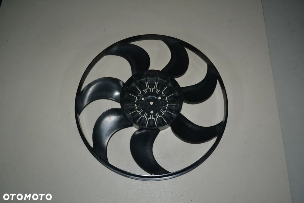 AUDI A4 B7 A6 C6 2,7 3,0 TDI WIATRAK WENTYLATORA CHŁODNICY 3136613314 - 2
