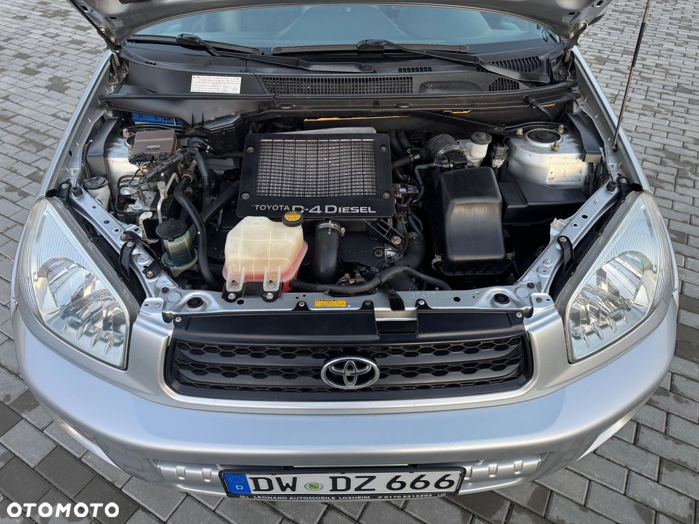 Toyota RAV4 D-4D 4x4 - 18