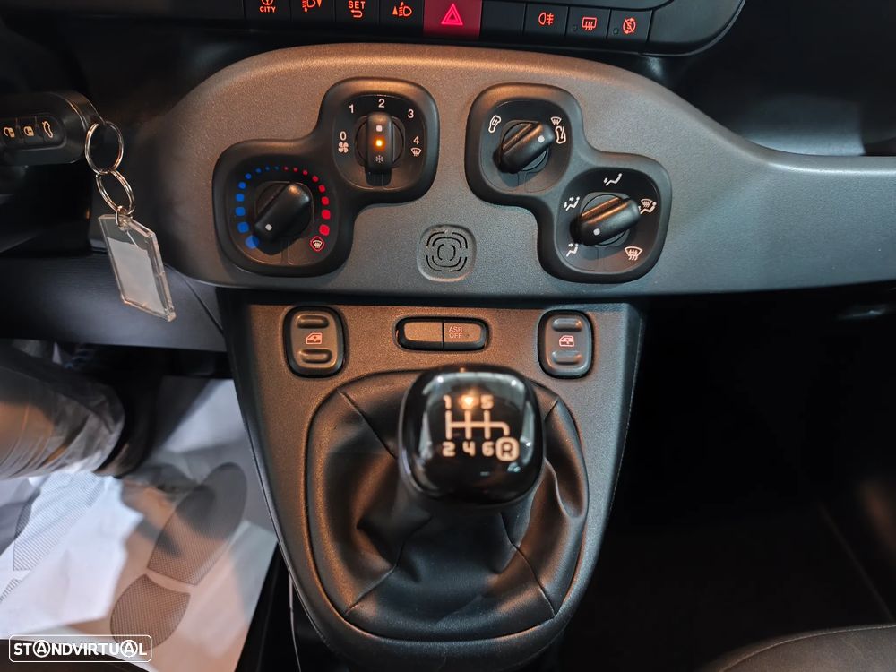 Fiat Panda 1.0 Hybrid City Cross - 11