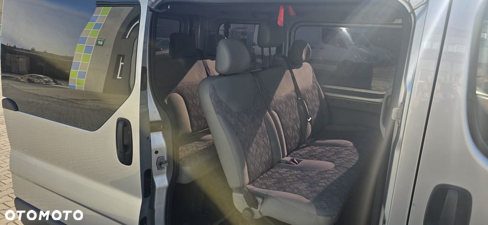 Opel Vivaro - 2