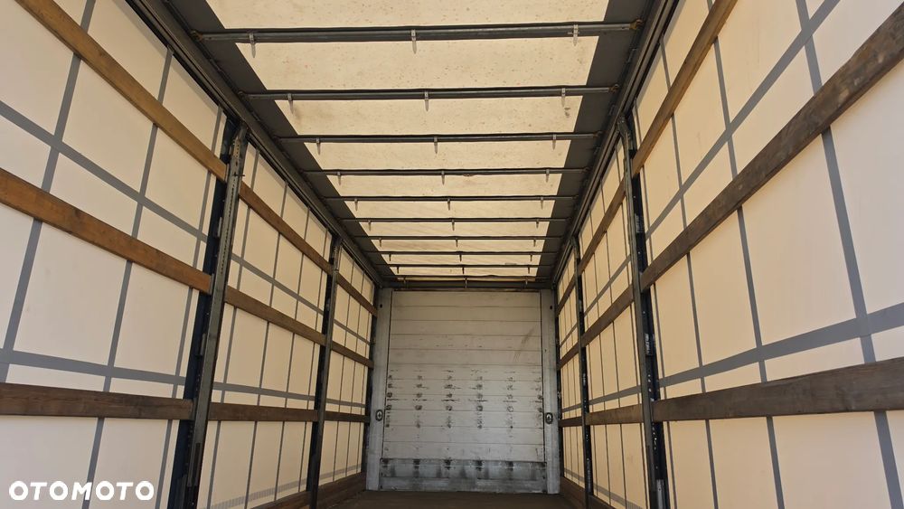 Schmitz Cargobull 52.00zł netto SCHMITZ PRZYCZEPA GÓRNY ZACZEP 3 OSIOWA 8.20x2.65m RAMA OCYNK ST. IDEALNY możliwość transportu - 9