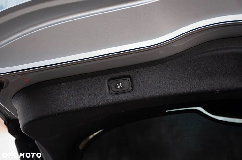 Ford S-Max 2.0 EcoBlue Titanium - 22