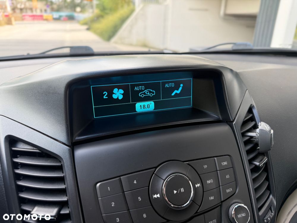 Chevrolet Orlando - 10