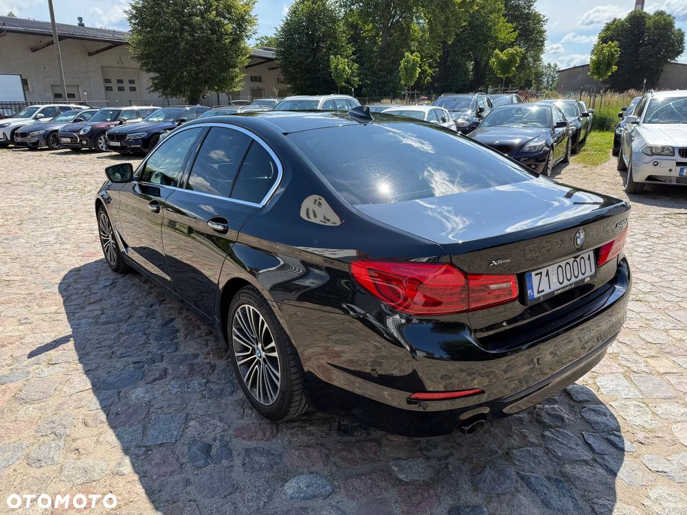 BMW Seria 5 520d xDrive Luxury Line sport - 3
