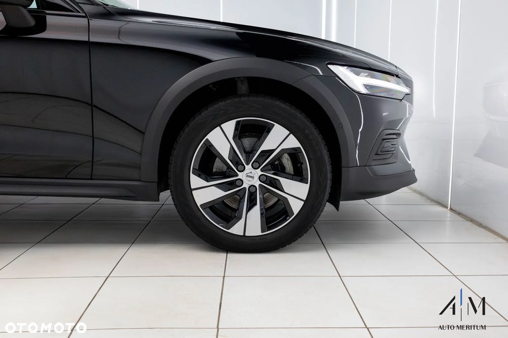 Volvo V60 Cross Country B4 D AWD Geartronic - 10