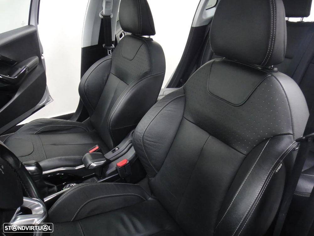 Peugeot 2008 PureTech 110 Stop&Start Allure - 14