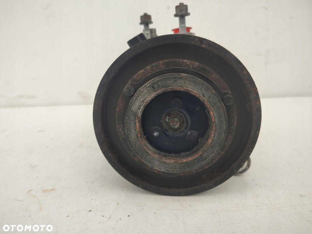 Sprężarka klimatyzacji JEEP CHEROKEE LIBERTY KK 3.7 V6 F500-DP7GA-02 - 3