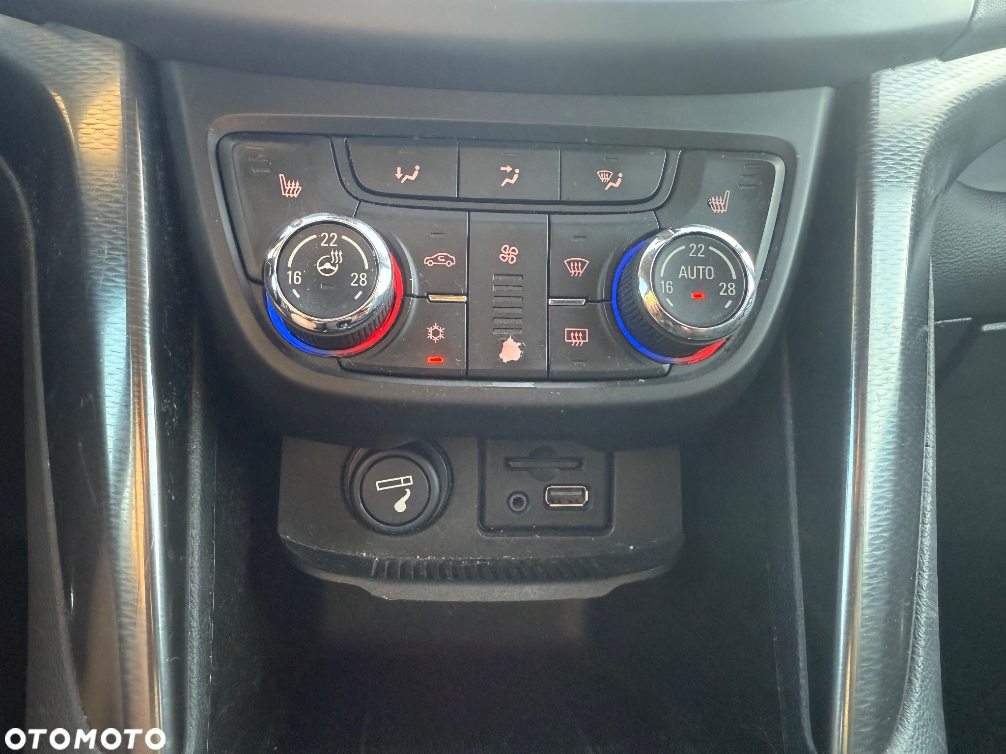Opel Zafira 2.0 CDTI Cosmo EcoFLEX S&S - 23