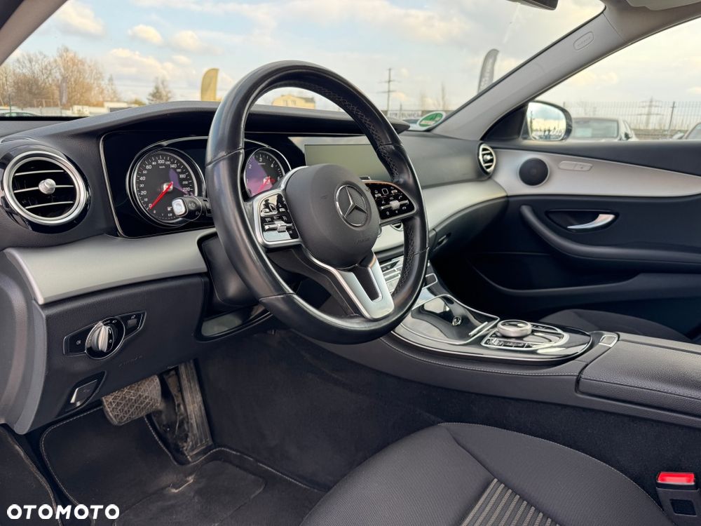 Mercedes-Benz Klasa E 220 d 9G-TRONIC Avantgarde - 6