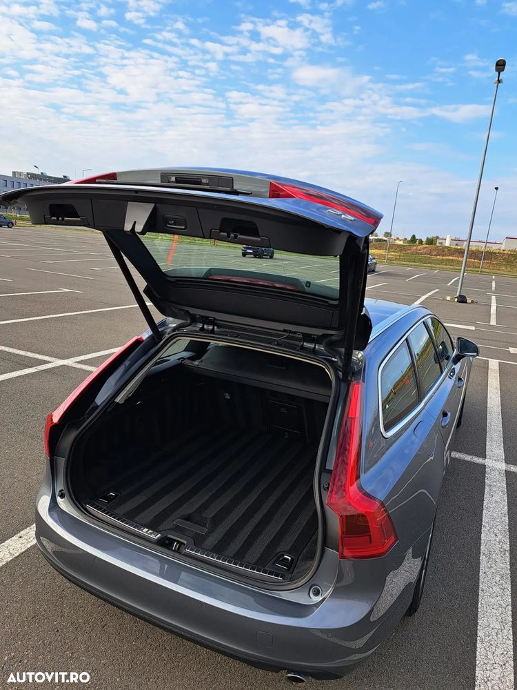 Volvo V90 D3 Momentum - 21