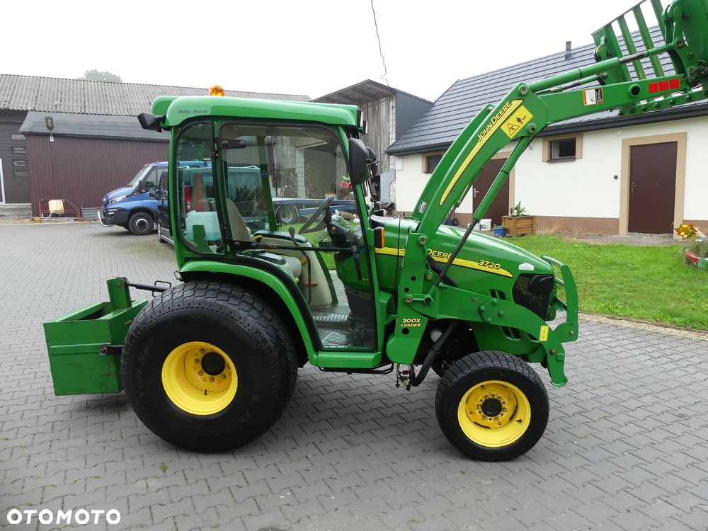 John Deere 3720*HYDRO*44KM*4X4*TUR JOHN DEERE - 4