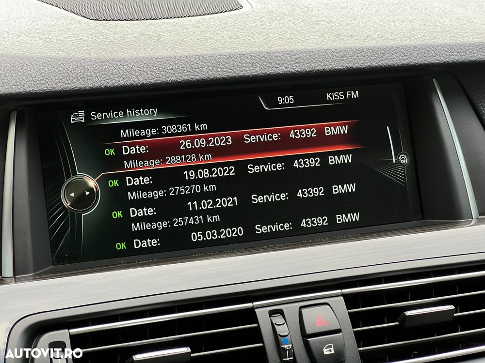 BMW Seria 5 520d xDrive Touring Aut. Luxury Line - 31
