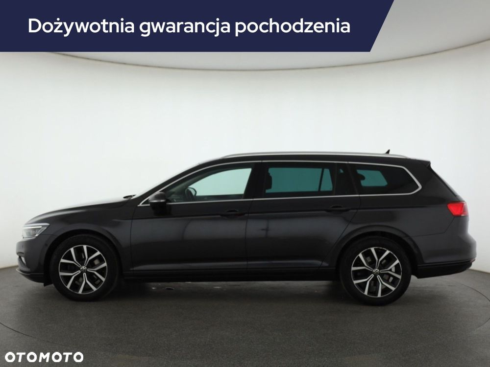 Volkswagen Passat Variant - 4