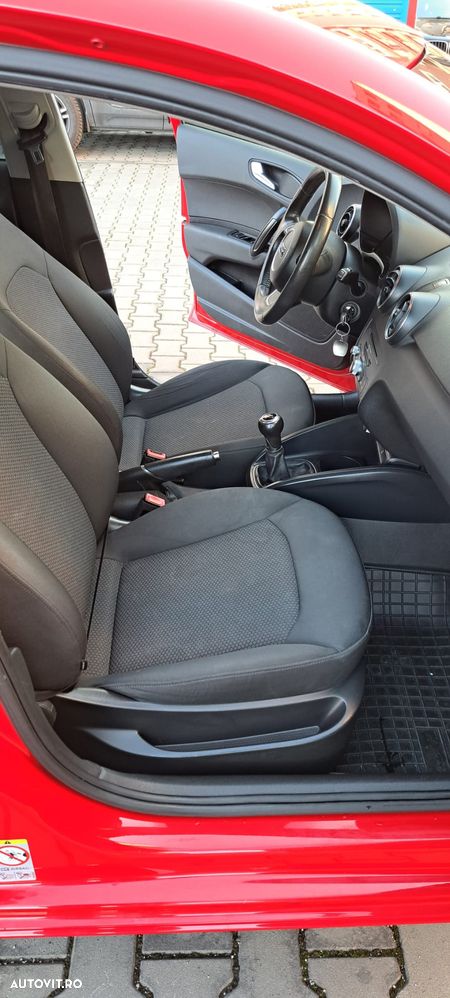 Audi A1 1.6 TDI ack Ambition - 13