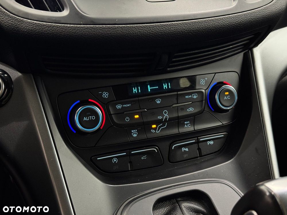 Ford Kuga 2.0 TDCi AWD Titanium - 24