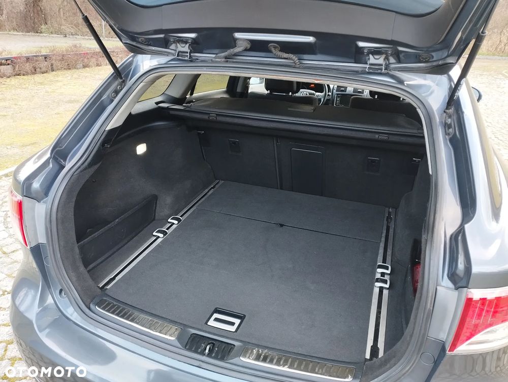 Toyota Avensis 2.0 D-4D Executive - 7