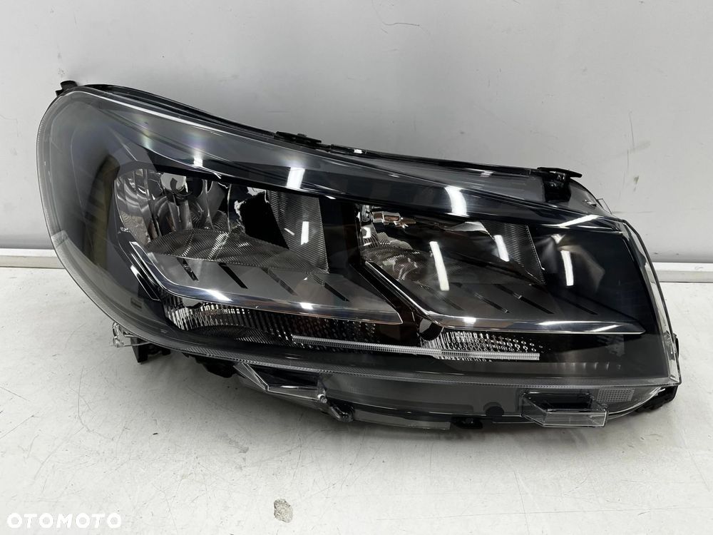 Lampa reflektor Toyota ProAce Expert Jumpy Scudo Ulysse Vivaro C Life 23r.- LIFT EU prawa przednia E - 1