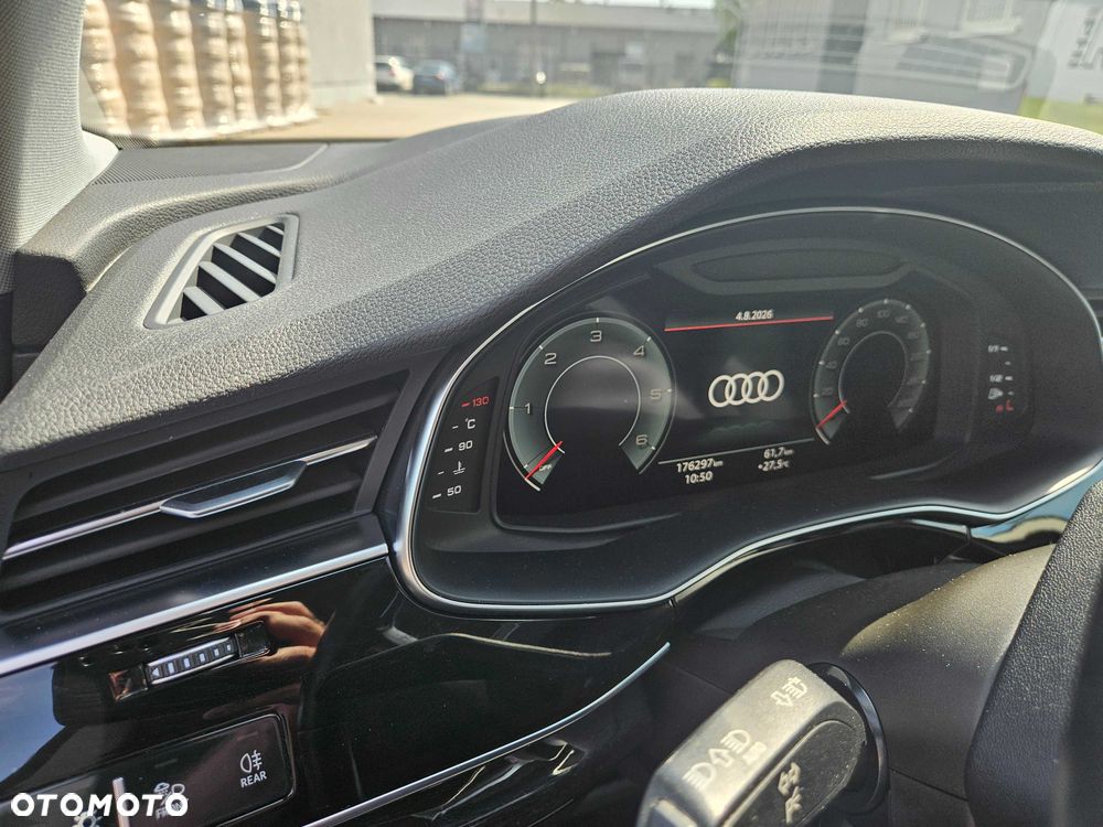 Audi Q8 - 6