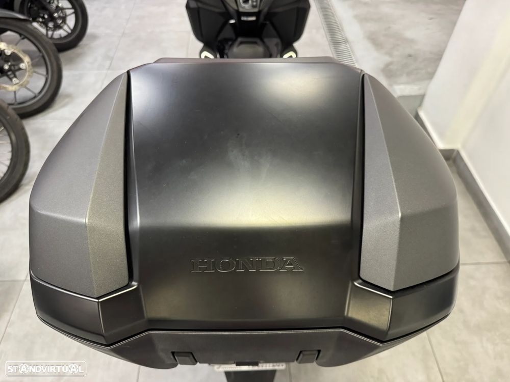Honda Forza 125 Special Edition - 8