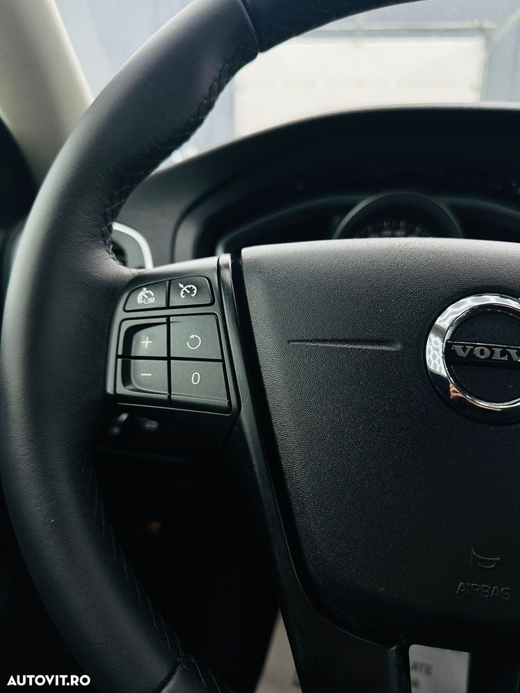 Volvo V40 D2 DRIVe Kinetic - 30