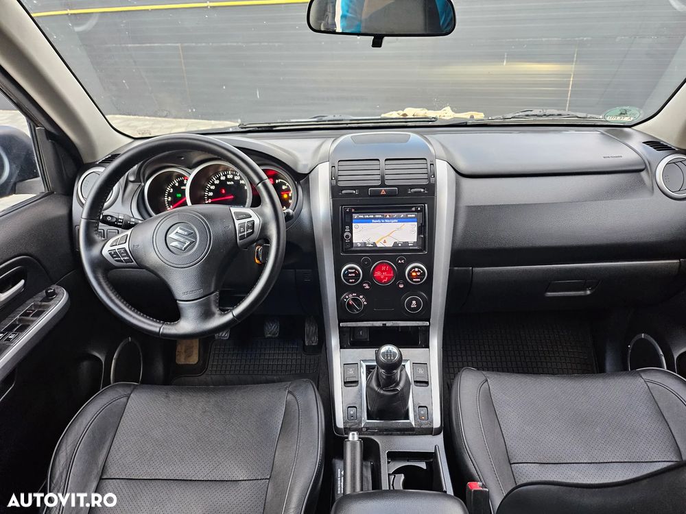 Suzuki Grand Vitara 1.9 DDIS JLX - 4