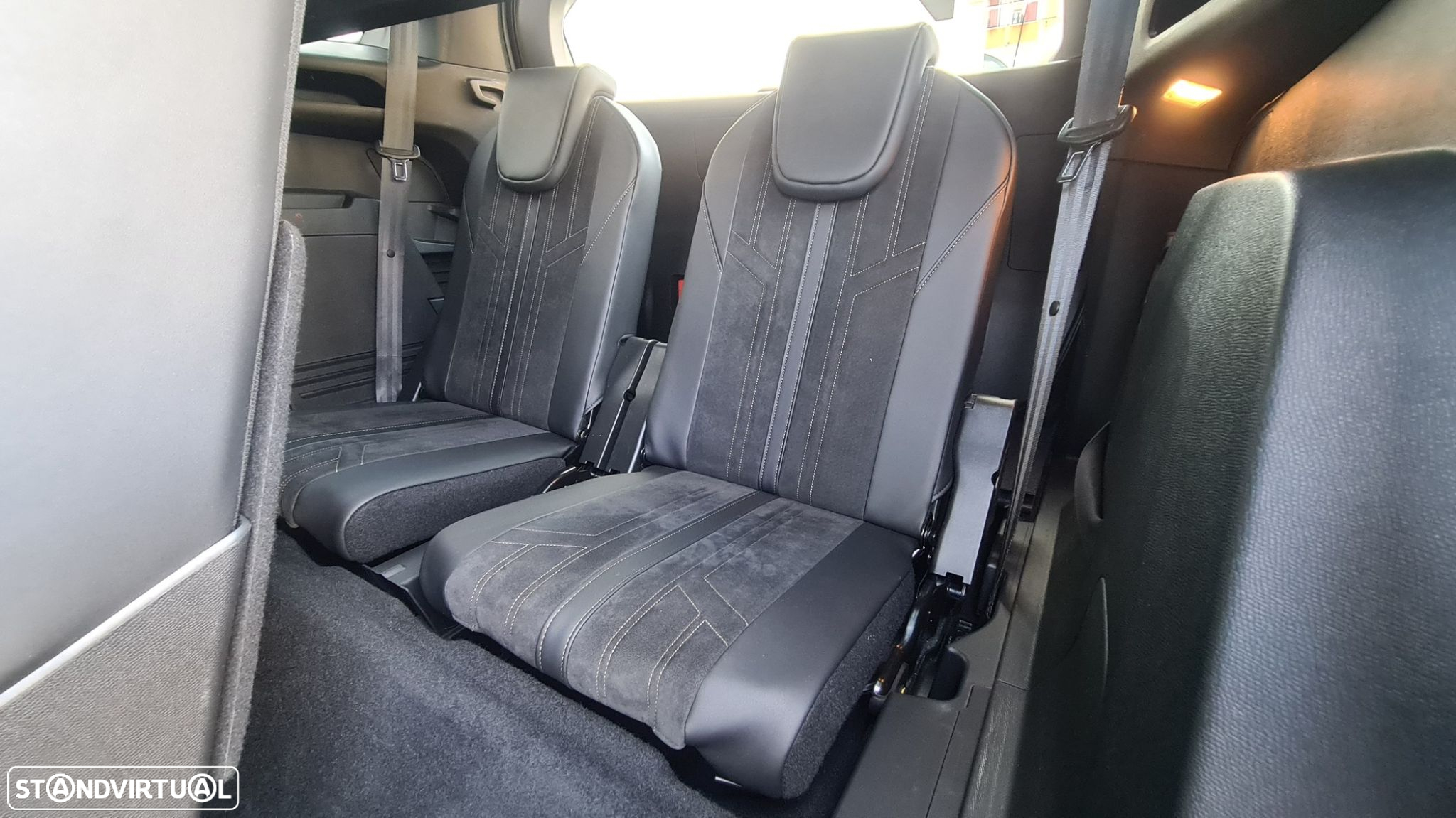 Peugeot 5008 1.5 BlueHDi GT EAT8 - 57