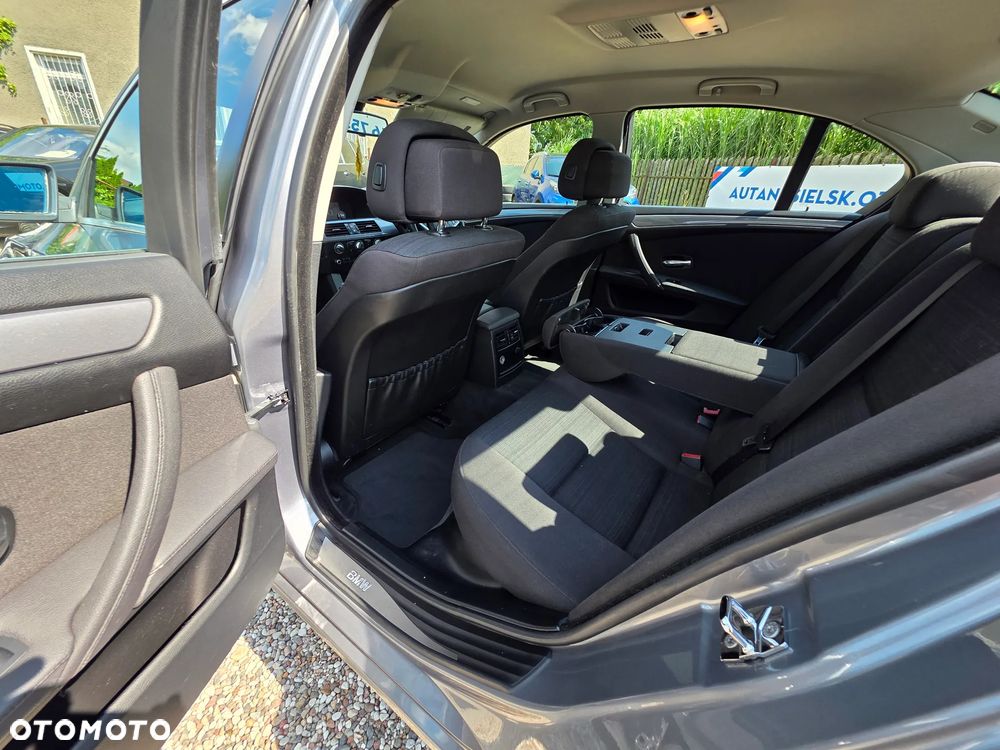 BMW Seria 5 520d - 8