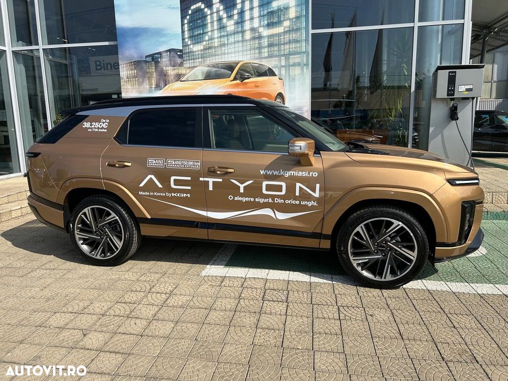KG Mobility Actyon - 3