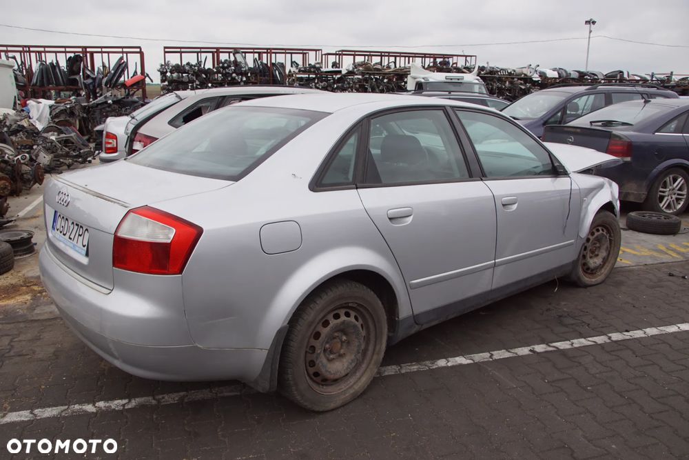 Auto na części - Audi A4 B6 1.9 TDI 131 KM AWX FEC LY7W 2001R Silnik Skrzynia Drzwi Maska Błotnik Klapa Zderzak Lampa Lusterko Klamka Szyba Deska Kokpit Sterownik Moduł Czujnik Licznik Panel Kierownica - 5