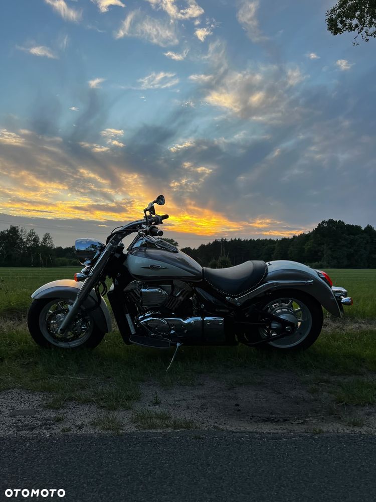 Suzuki Intruder - 24