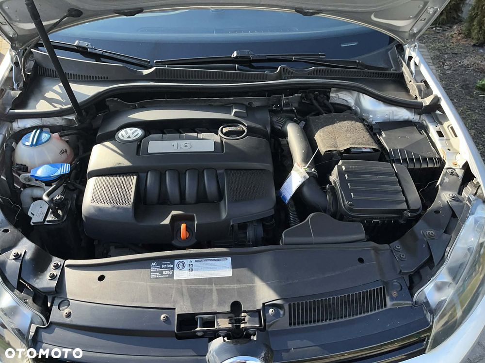 Volkswagen Golf 1.6 Comfortline - 32