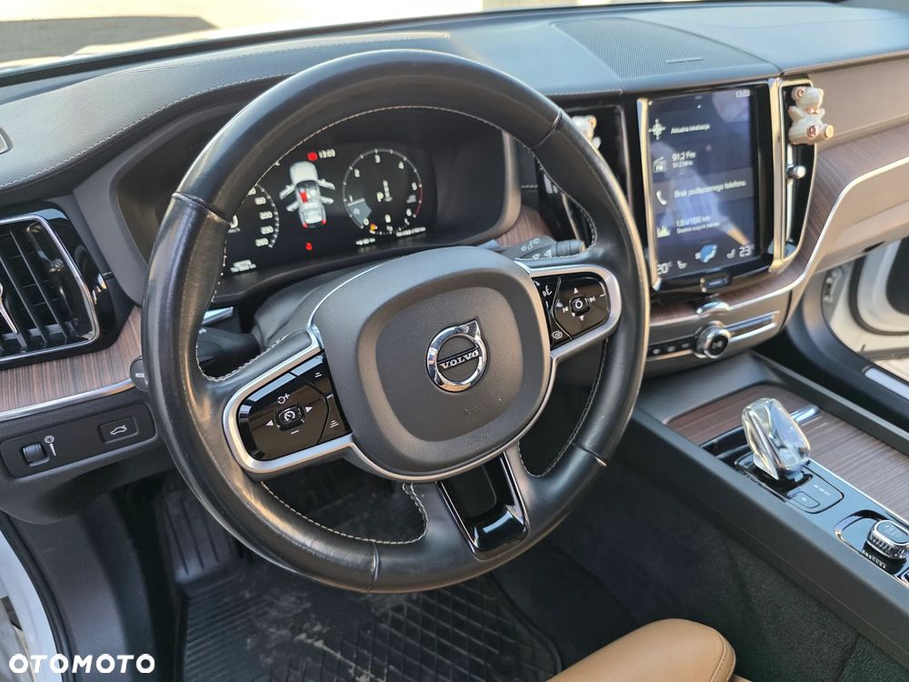 Volvo XC 60 ver-b4-d-awd-inscription - 30