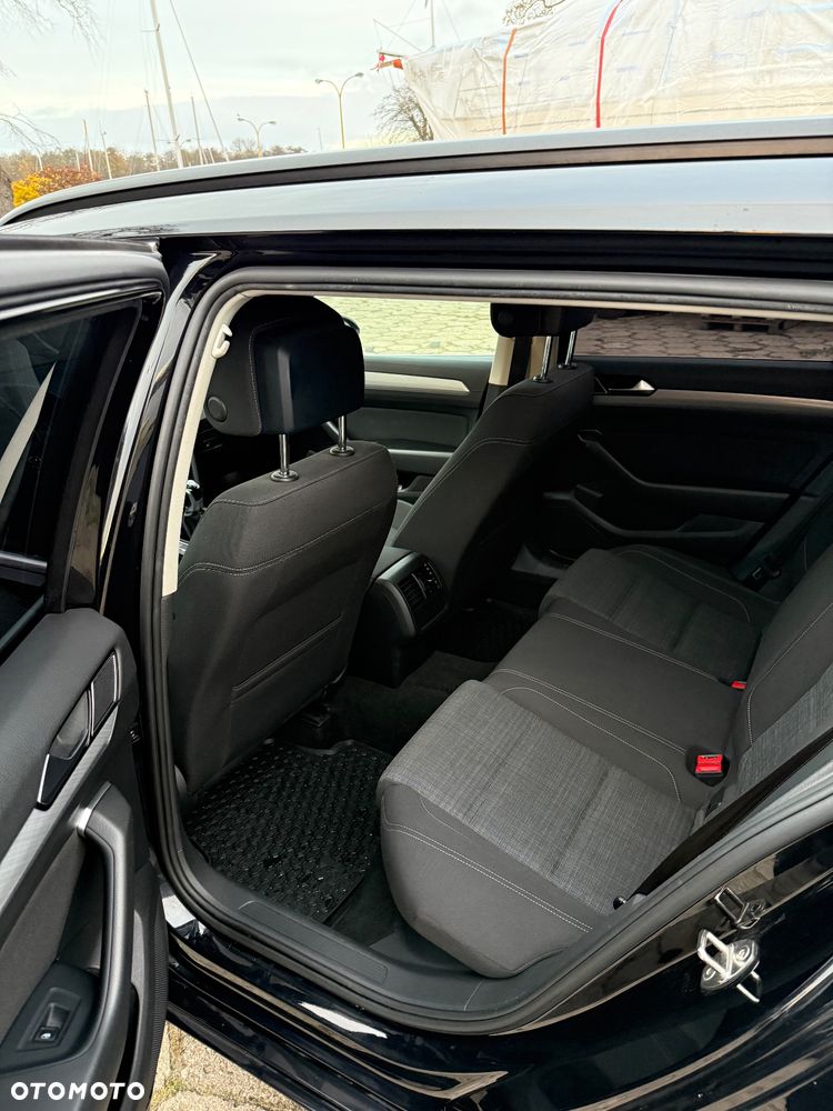 Volkswagen Passat 2.0 TDI BMT Comfortline - 12