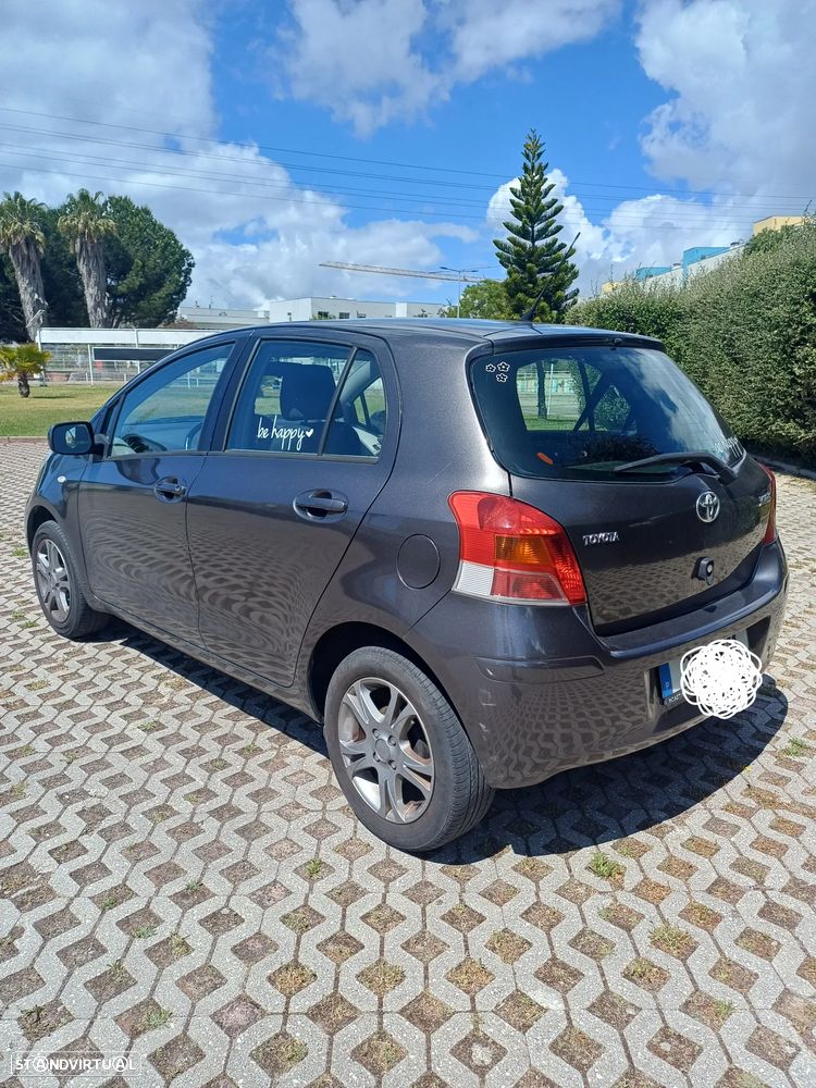 Toyota Yaris 1.0 VVT-i AC Manual+VSC - 5