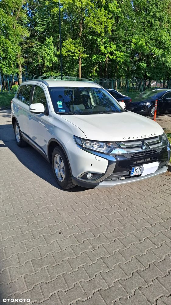 Mitsubishi Outlander 2.0 Intense + Navi 4WD CVT - 3