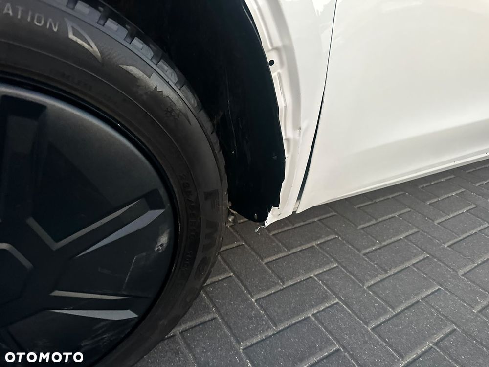 Tesla Model Y Standard - 26