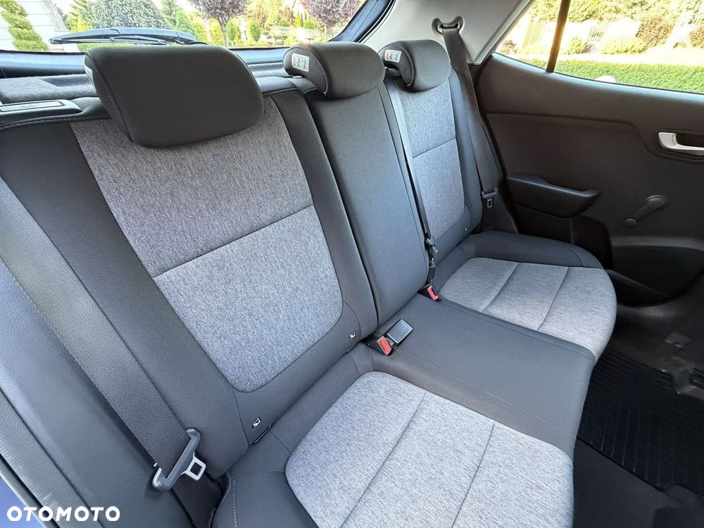 Kia Stonic - 33