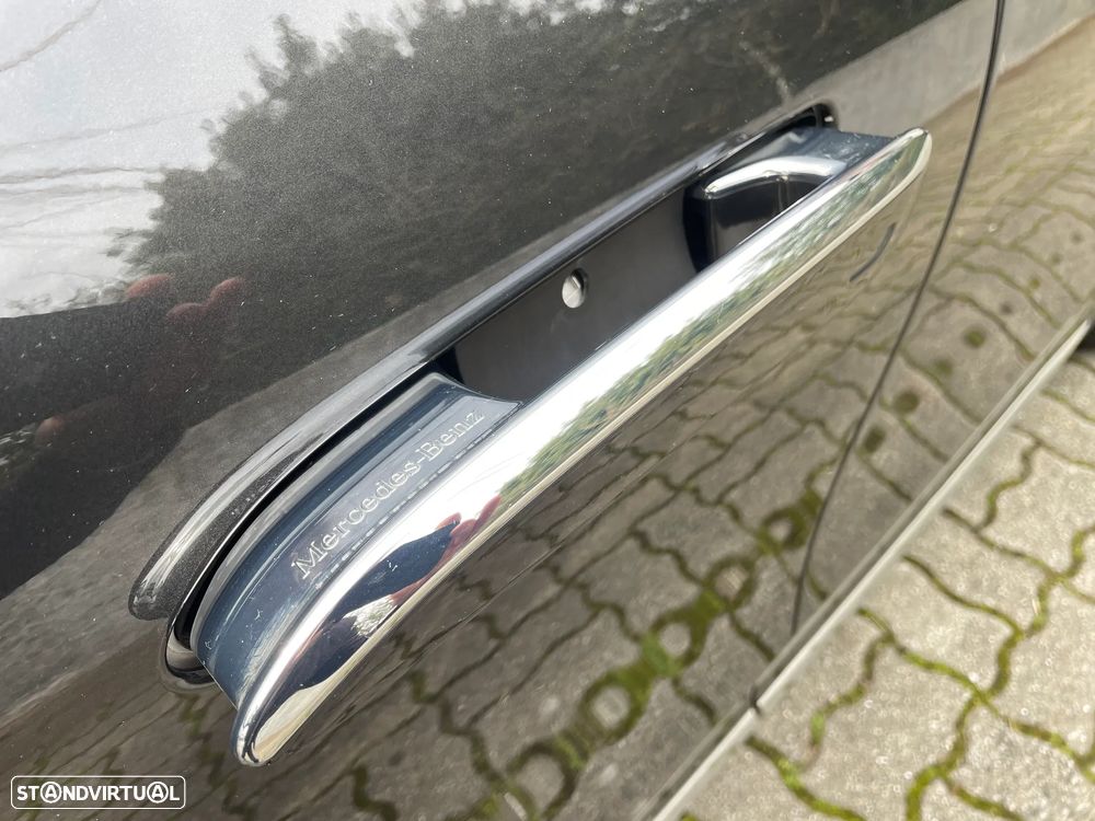 Mercedes-Benz EQE 300 Edition Electric Art - 17