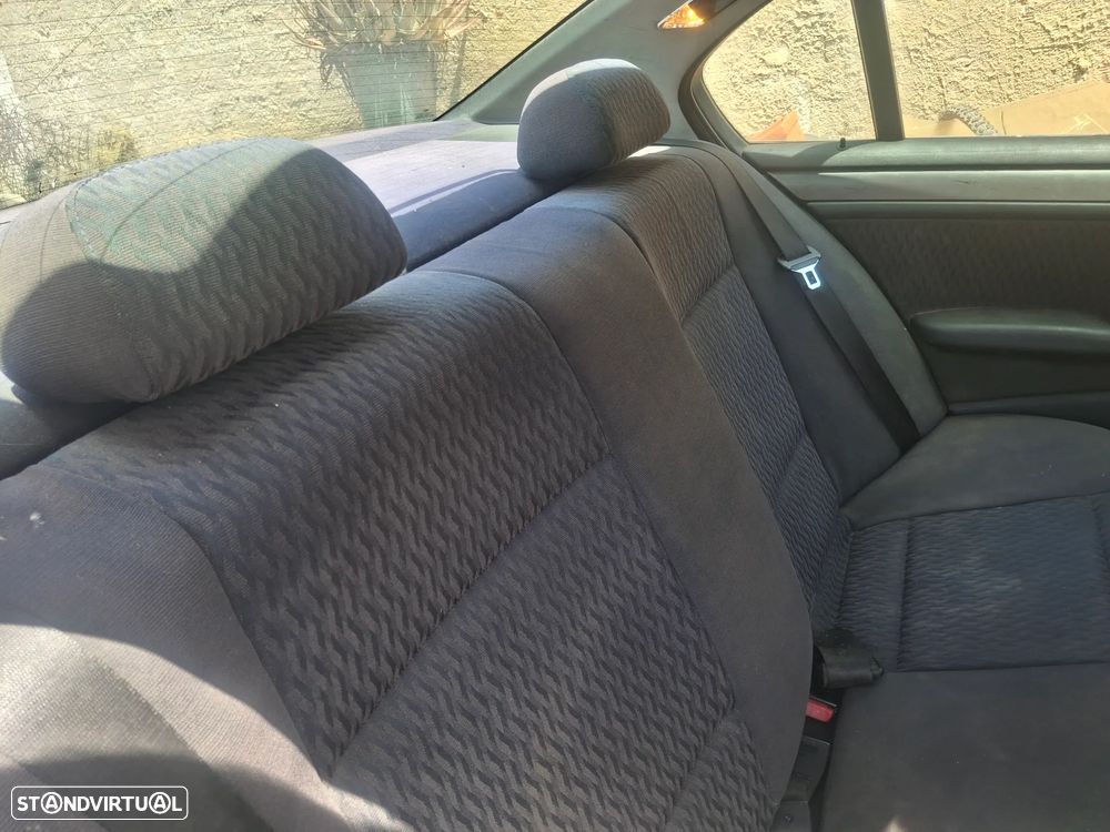 BMW 320 d - 6