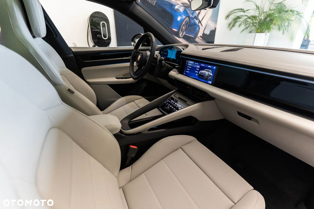 Porsche Macan - 15