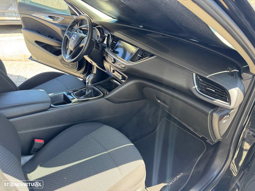 Opel Insignia Grand Sport - 23