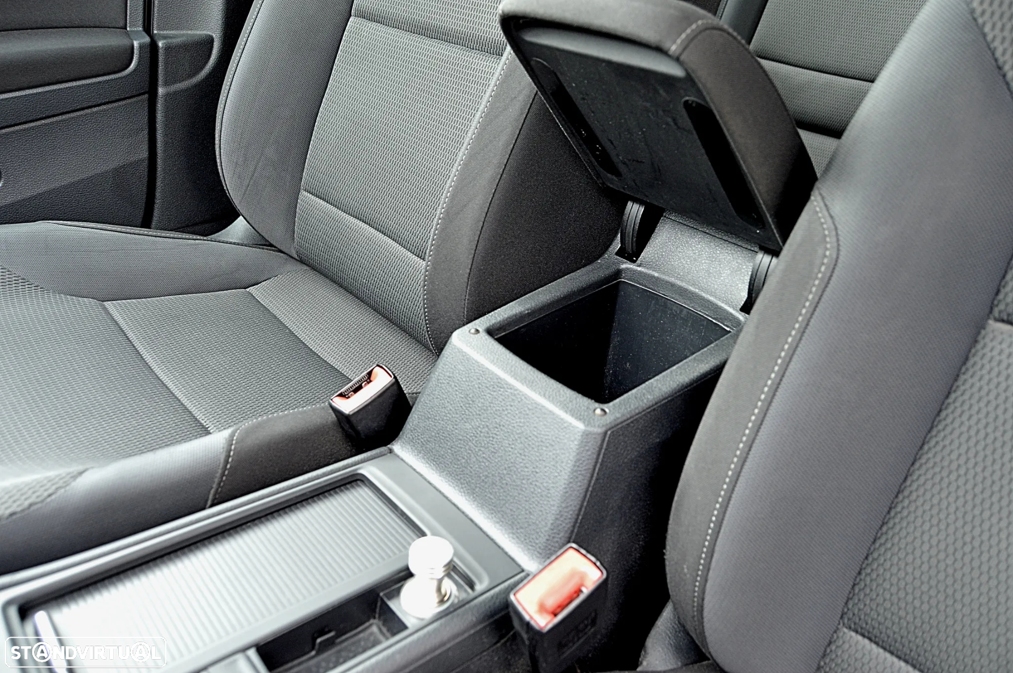 VW Golf 1.6 TDi GPS Edition - 22