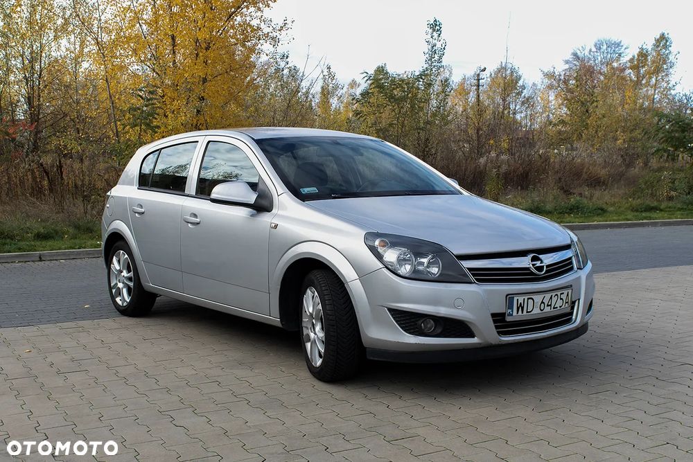 Opel Astra - 1
