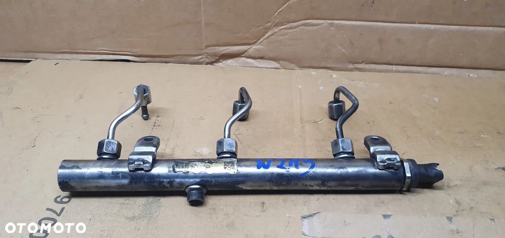 Listwa wtryskowa rurki przewody czujnik Mercedes Klasa E W213 3.0 CDI - 2