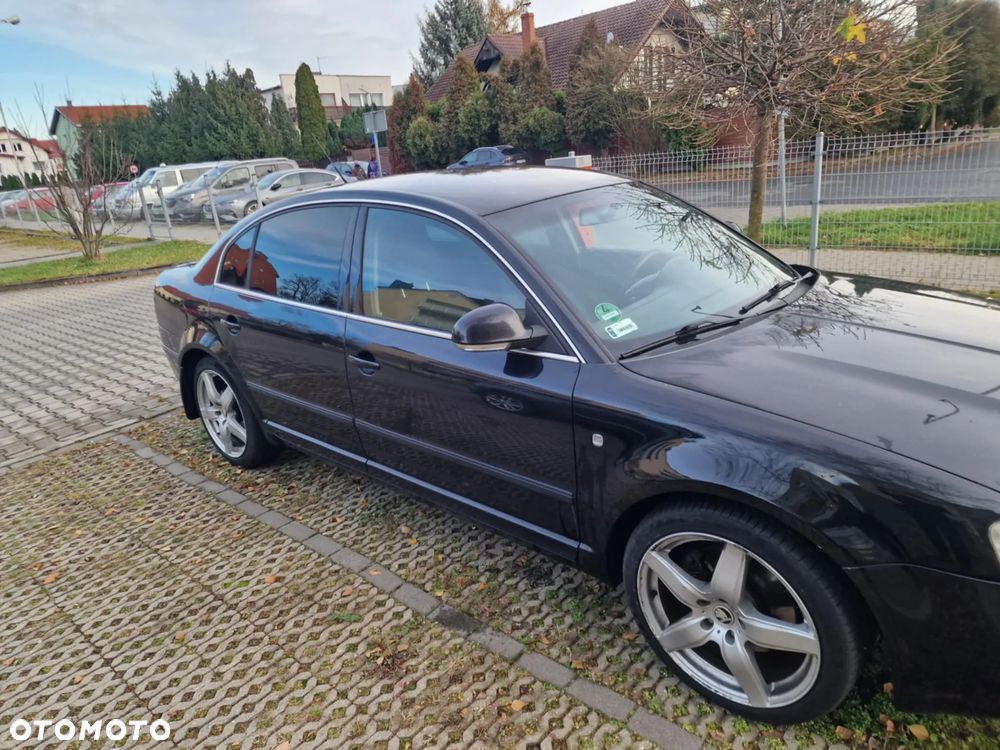 Skoda Superb 2.8 V6 Elegance - 3