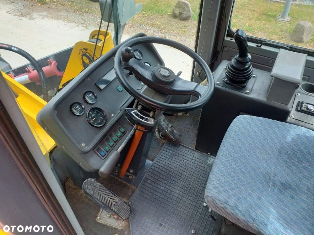 XCMG ZL30G - 10