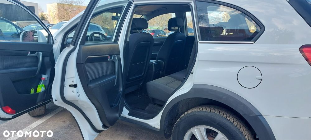 Chevrolet Captiva 2.4 LS 5os - 9